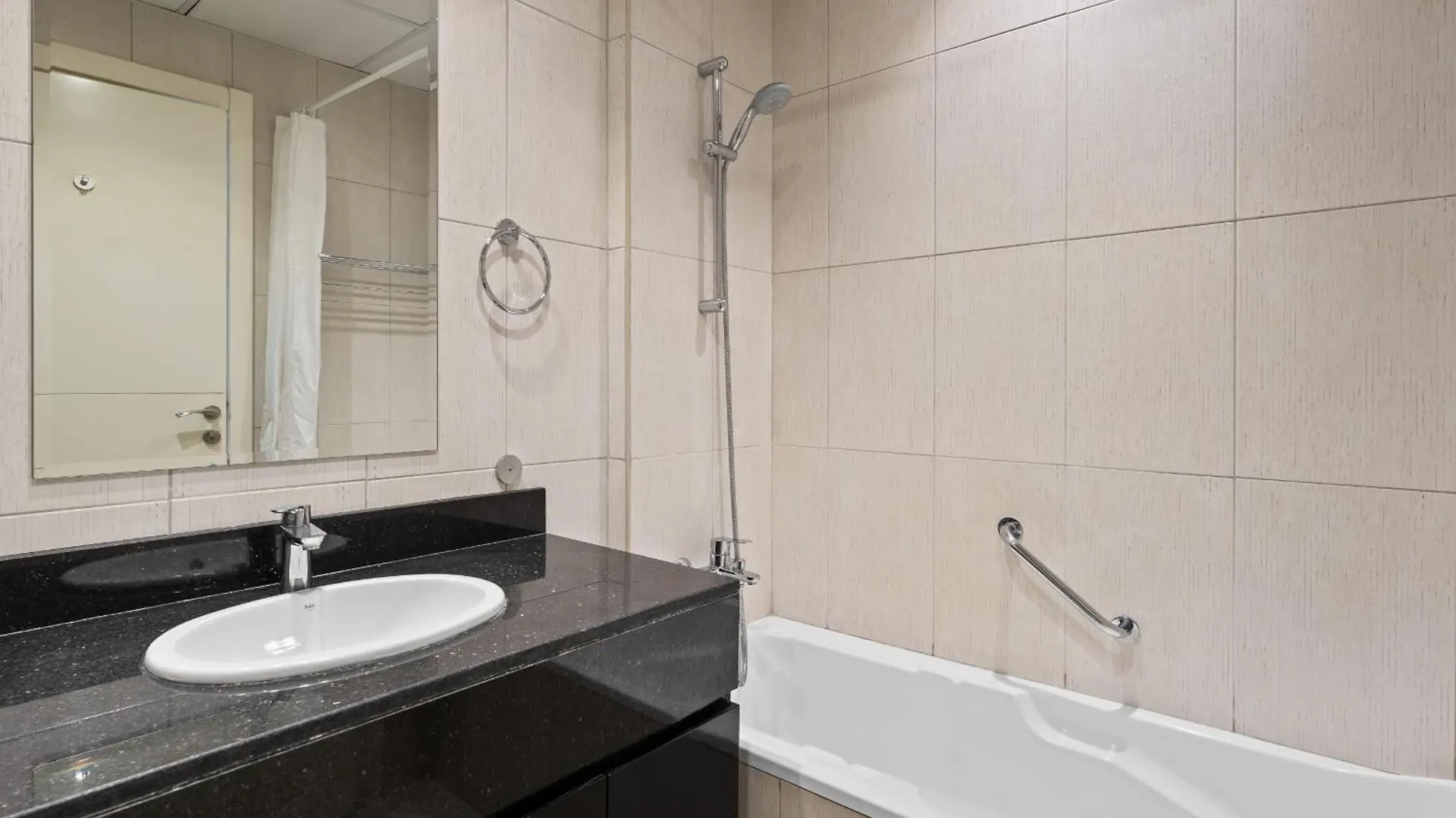 Apartment Sophisticated Studio In Ghalia, Jvc-12 Dubai